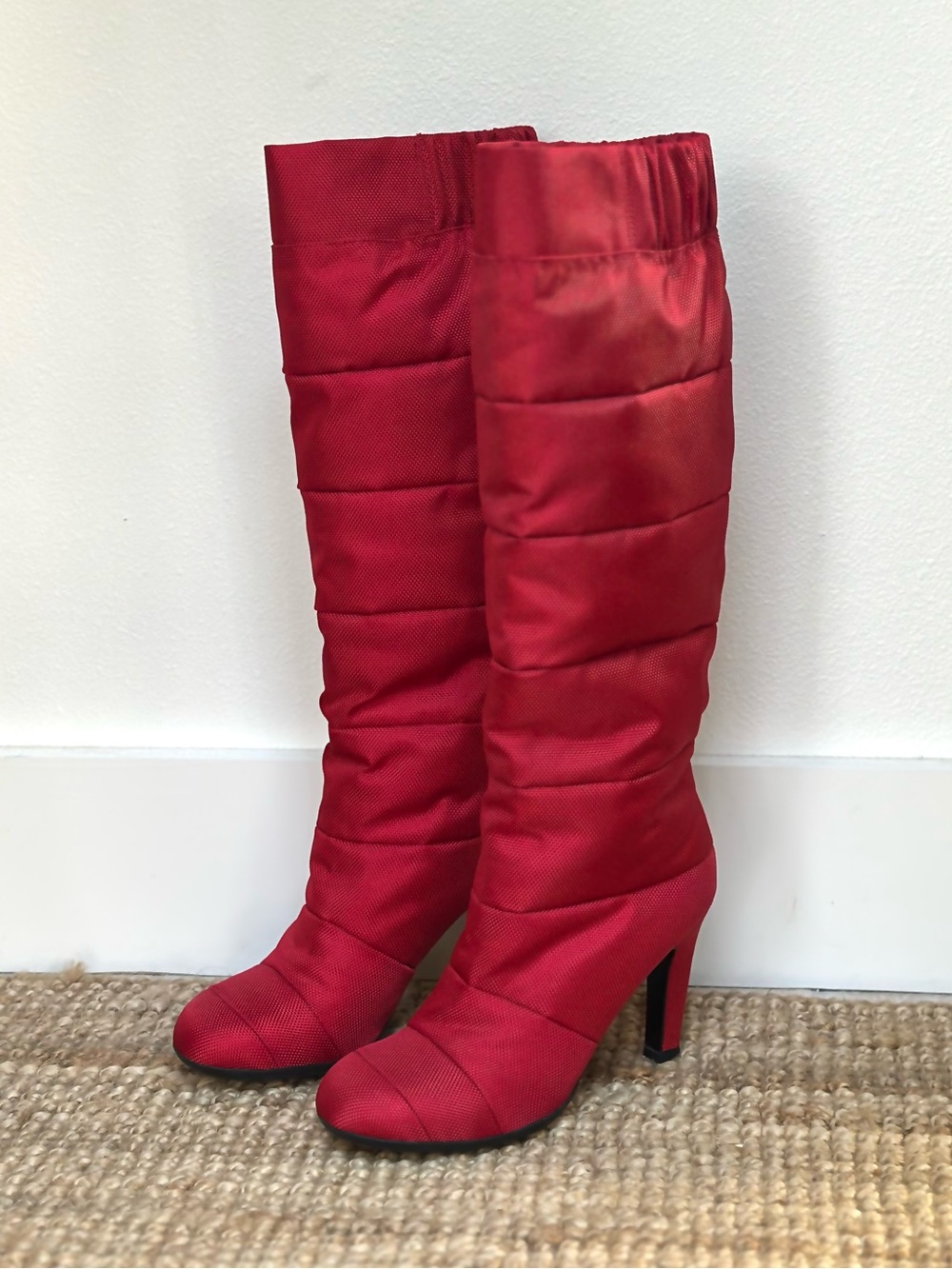 NWOT RARE United Nude Red Puffy Boots